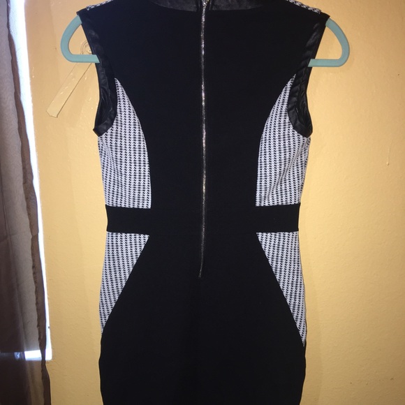 Black & White Mini Dress - Picture 2 of 2