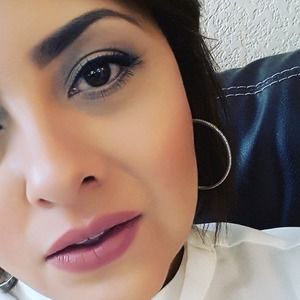 Meet your Posher, Lidia