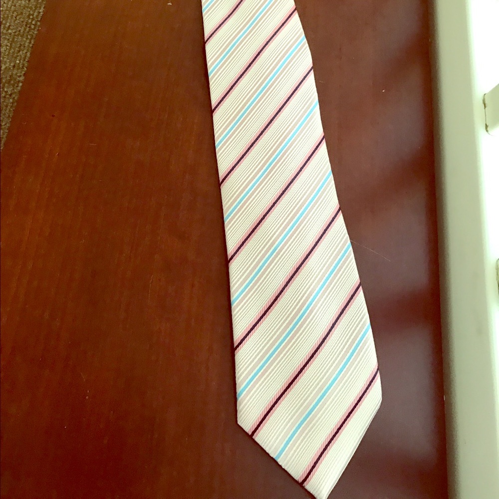 Tie 👔
