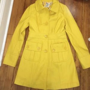 TULLE. mustard mid length trench