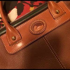 Dooney & Bourke convertible shopper