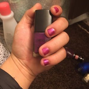 Ultra violet nail polish