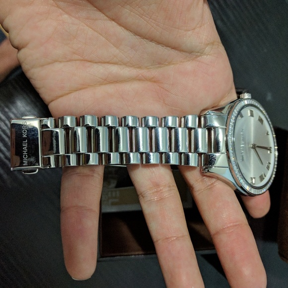 Michael Kors Blake Silver Tone Watch - Picture 3 of 5