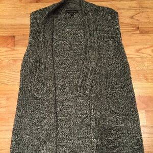BR long sweater vest