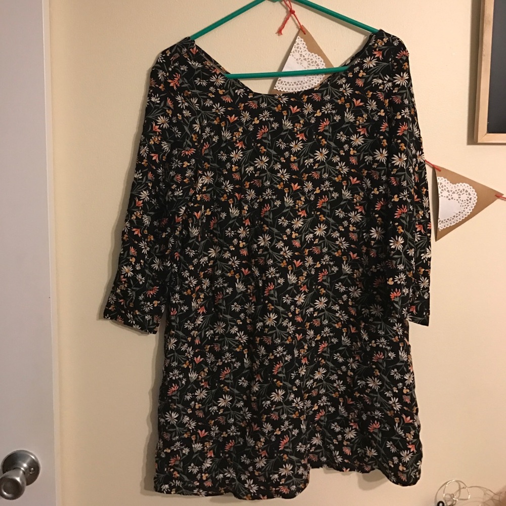 Black Floral F21 Dress 🖤