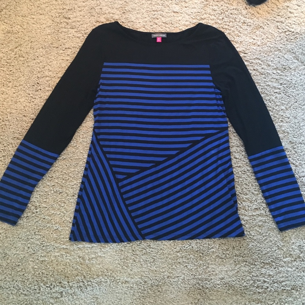 Vince Camuto long sleeve striped jersey knit shirt