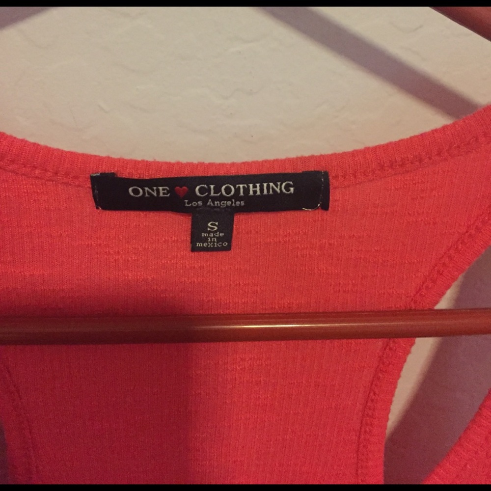 Pink Tank - Picture 3 of 3