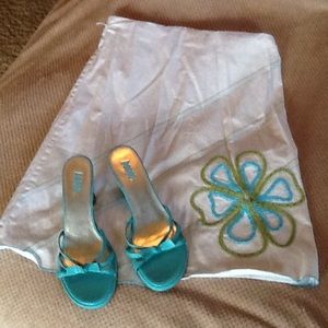 Skirt and shoe bundle