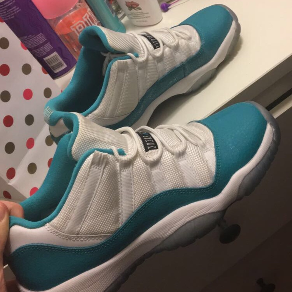 Jordan 11s