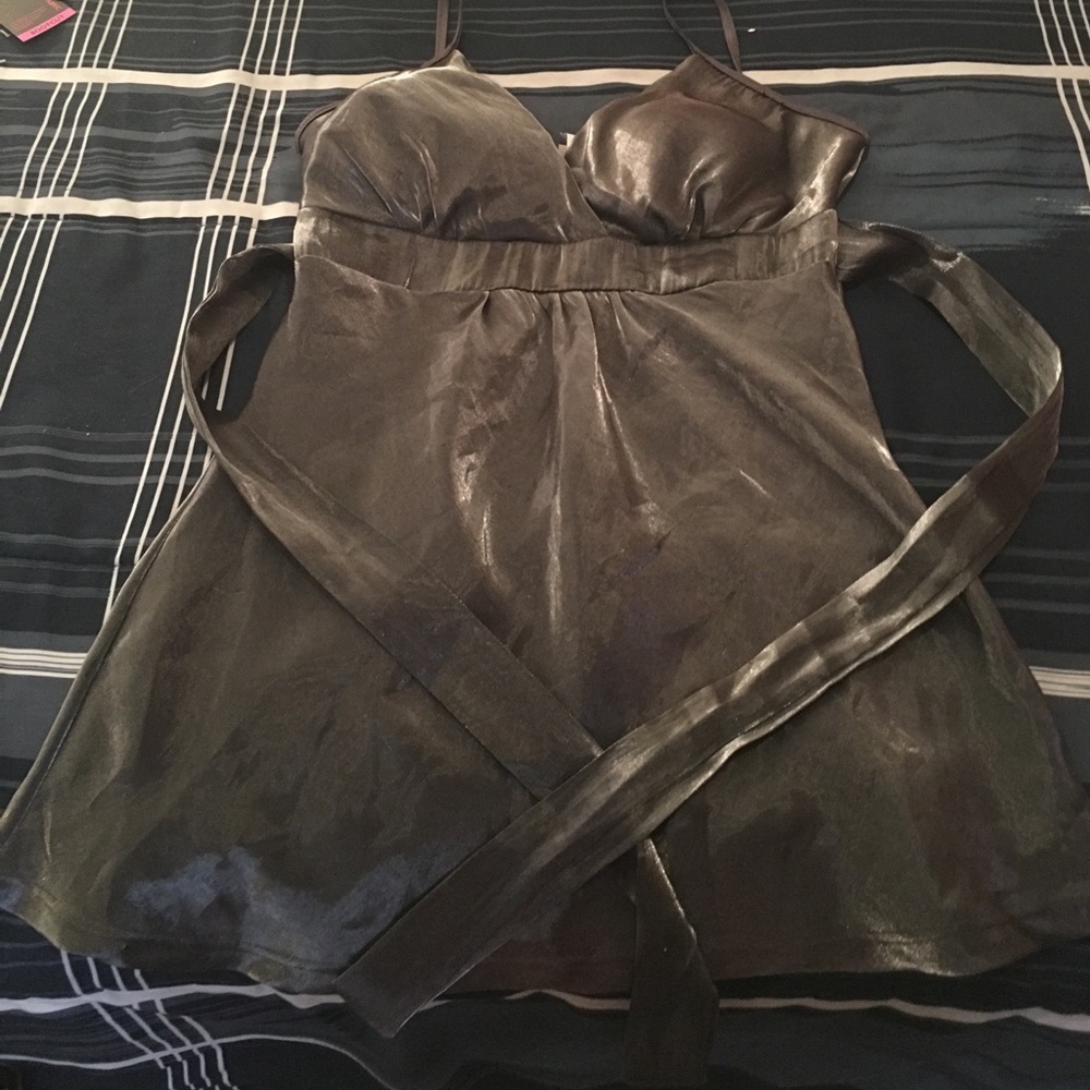 Used - Picture 2 of 2