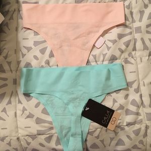 2 Brand new CALIA by Carrie Underwood thongs XS