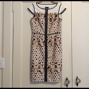 Adrianna Papell Sheath dress with zipper detail