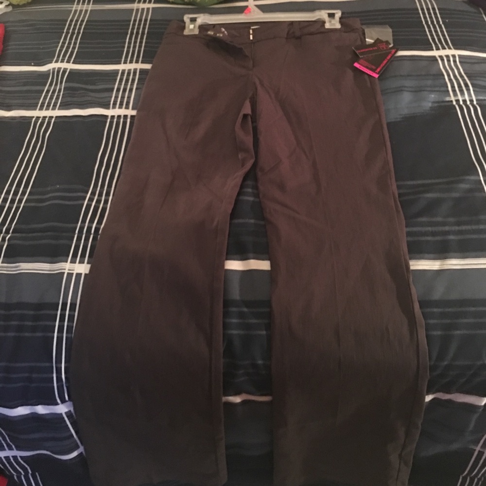 New - Picture 2 of 2