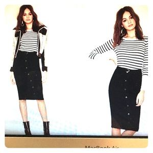 Nasty Gal - Zee Gee Why Day and Night Denim Skirt