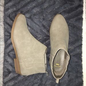 Grey/tan Suede GAP Booties