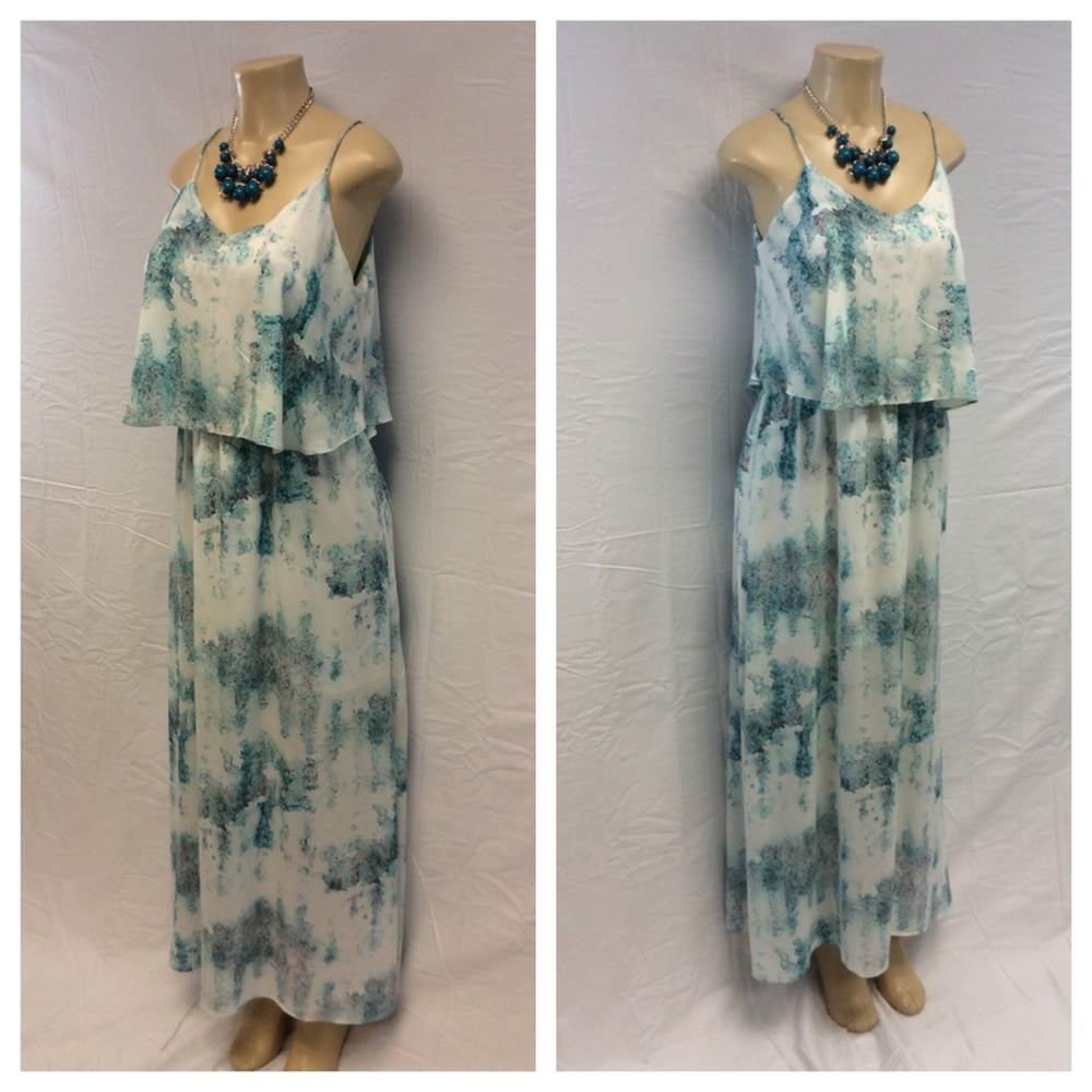 WOSSIMO LADIES FLORAL MAXI DRESS