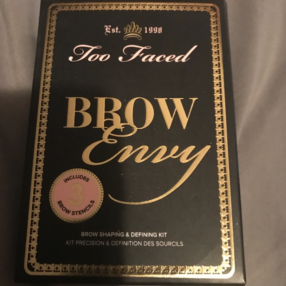 Too Faced Brow Envy eyebrow kit.