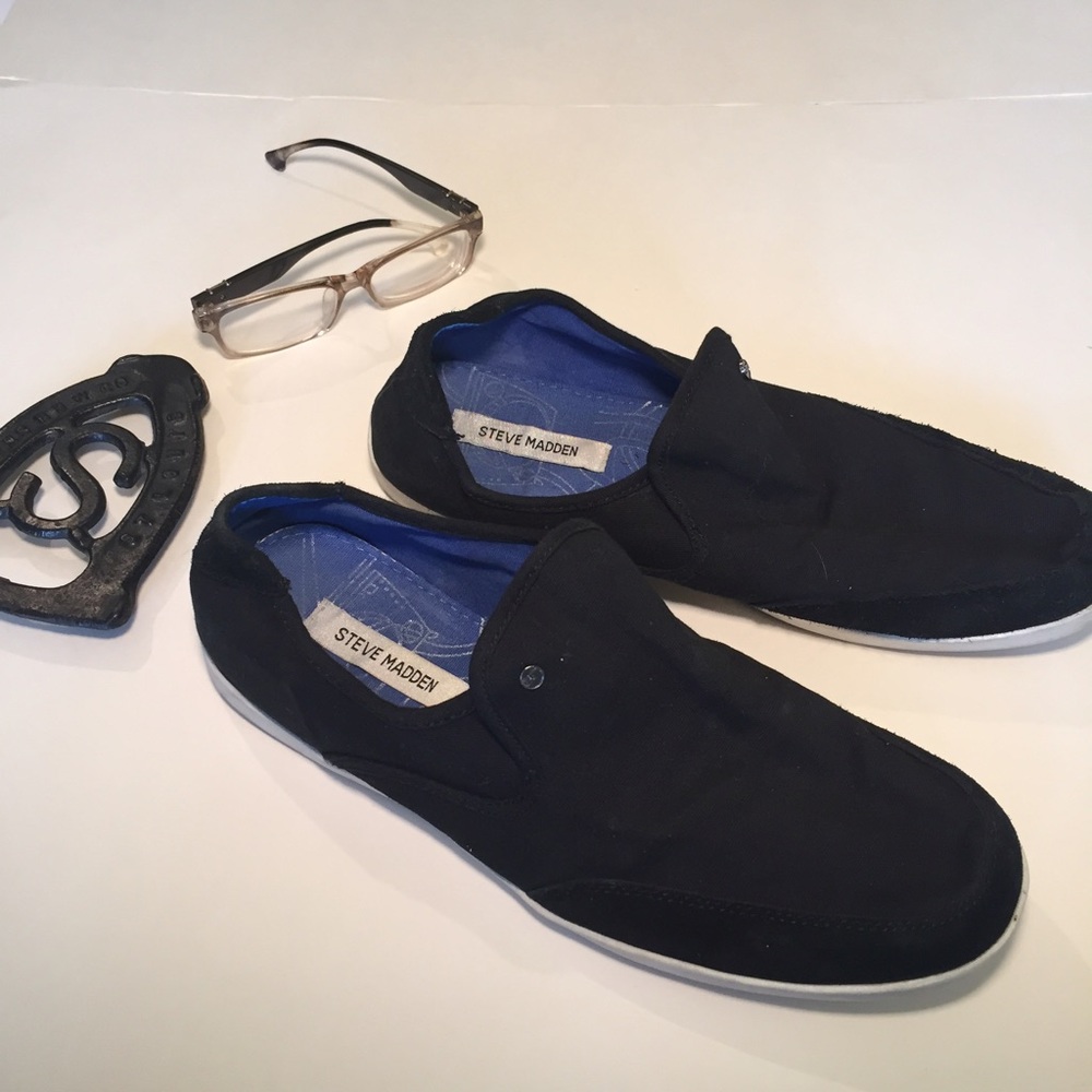 Sweet Steve Madden casual slip ons
