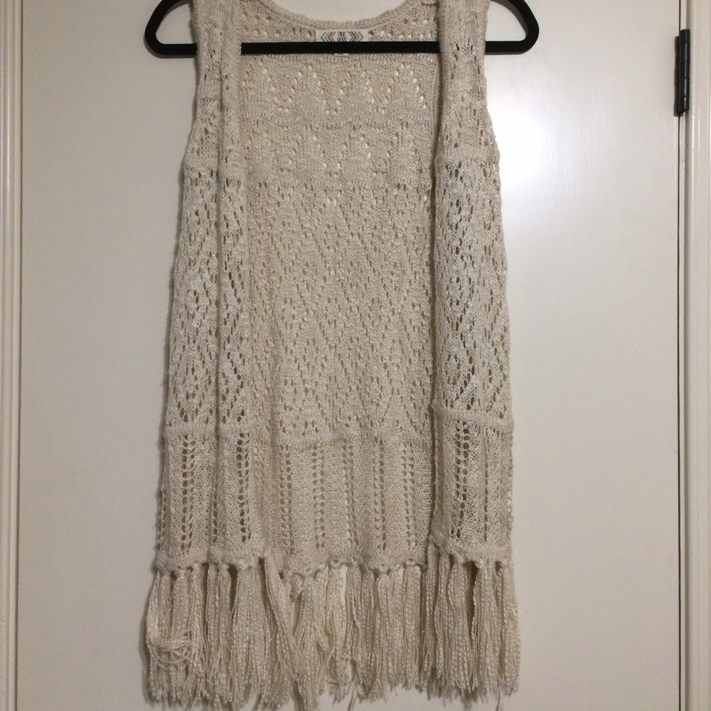 Fringe sweater vest