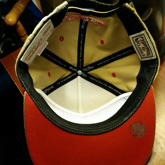 Official snap and strapbacks hardwood classics - Picture 4 of 4