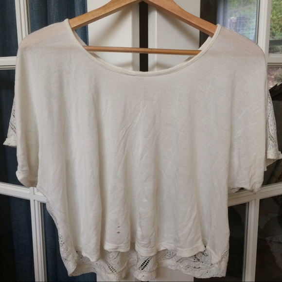 White lace shirt - Picture 1 of 3