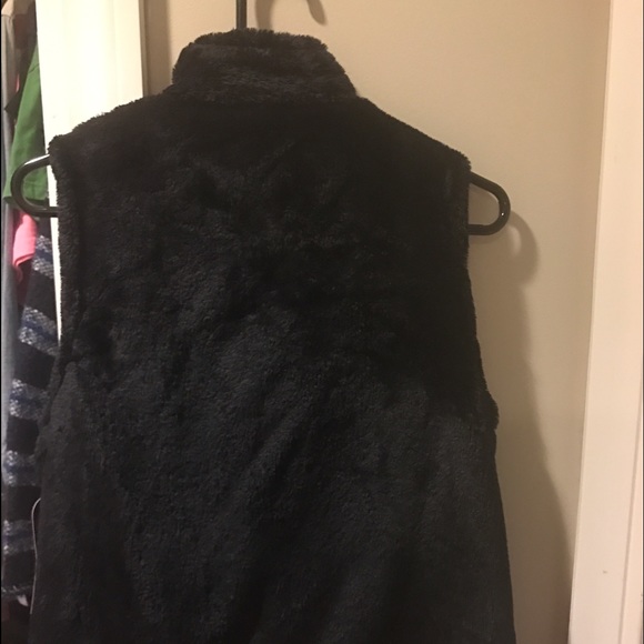 NWT Fila furry vest - Picture 3 of 3