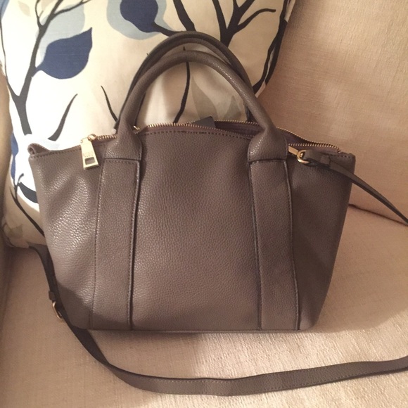 NEW PRICE! BCBG Paris Handbag - NWT - Picture 3 of 7