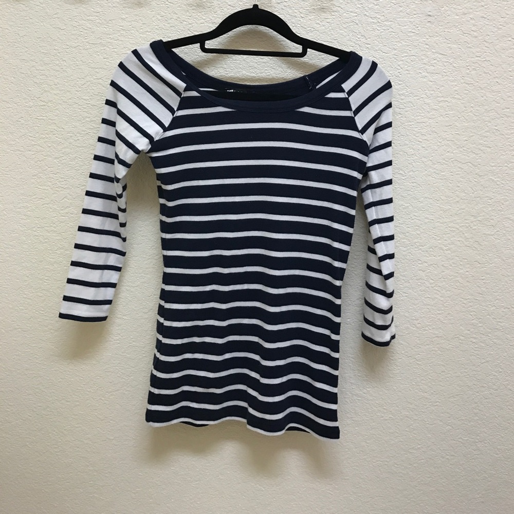 Striped 3/4 sleeve top
