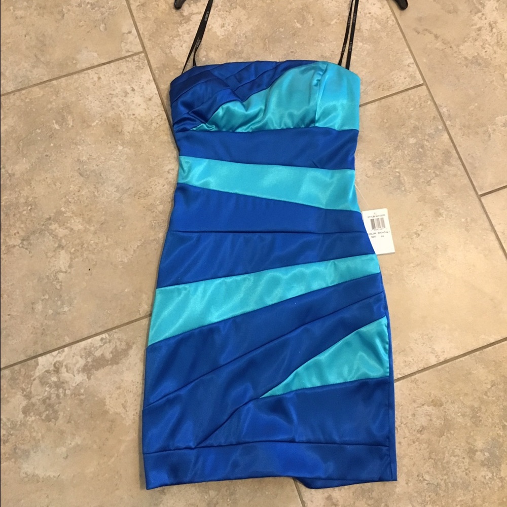 Strapless body con teal and blue dress never worn