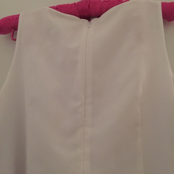 Ann Taylor white and fuchsia top - Picture 4 of 7