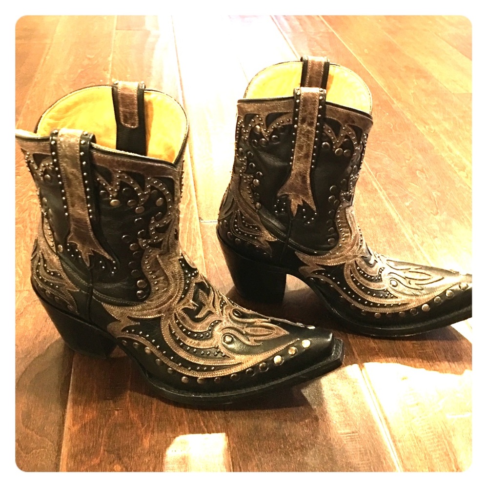 Corral cowgirl boots