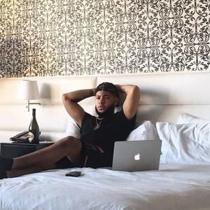 Meet your Posher, Prince