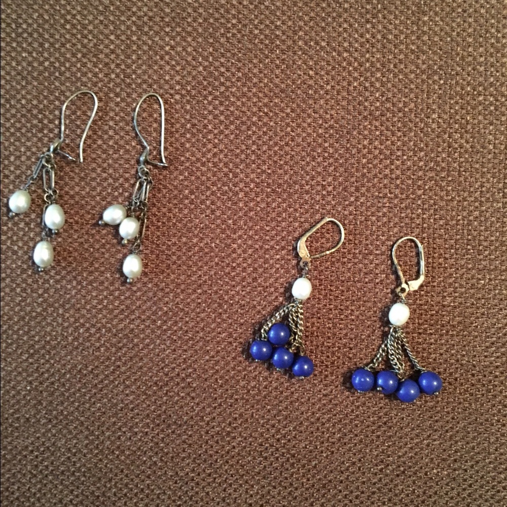 2 for $8. 2sets of earrings