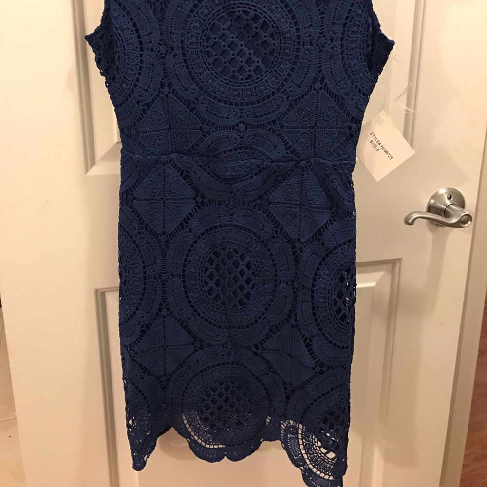 Sexy and sophisticated dress - Picture 4 of 5