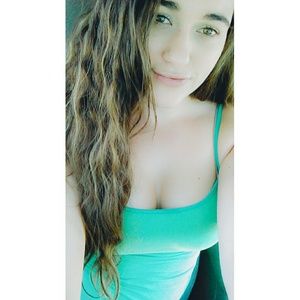 Meet your Posher, Courtnee