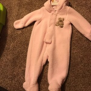 Snowsuit/ fuzzy bodysuit Never Worn