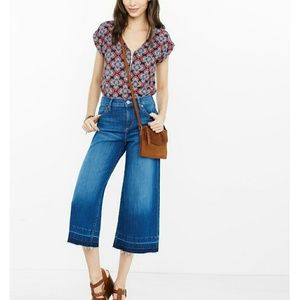 Express, front zip short sleeve top