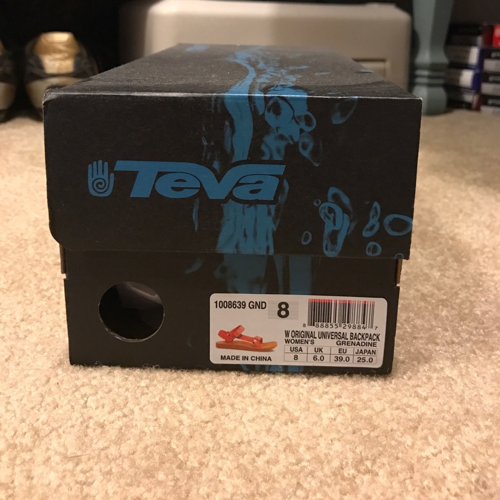 Brand new teva's