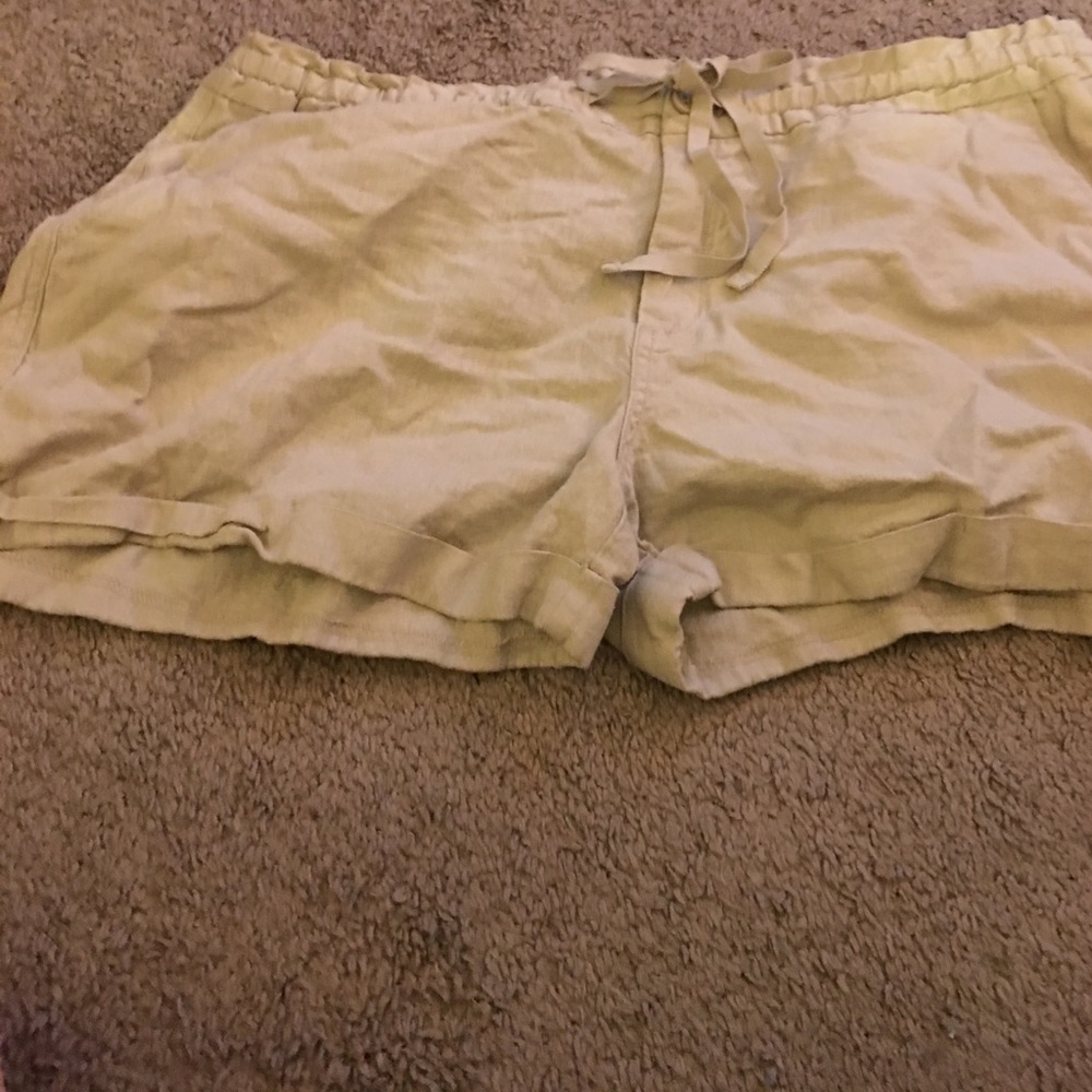 Linen shorts