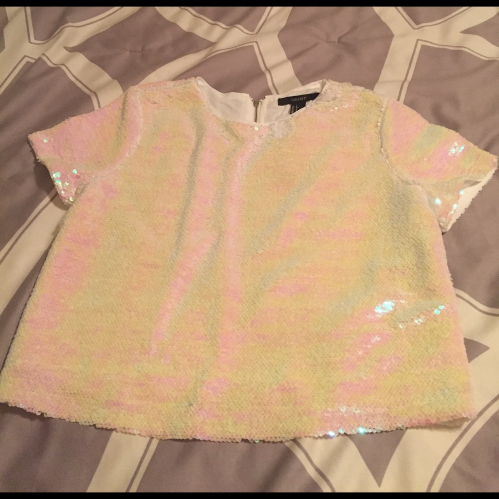 Sequence crop top
