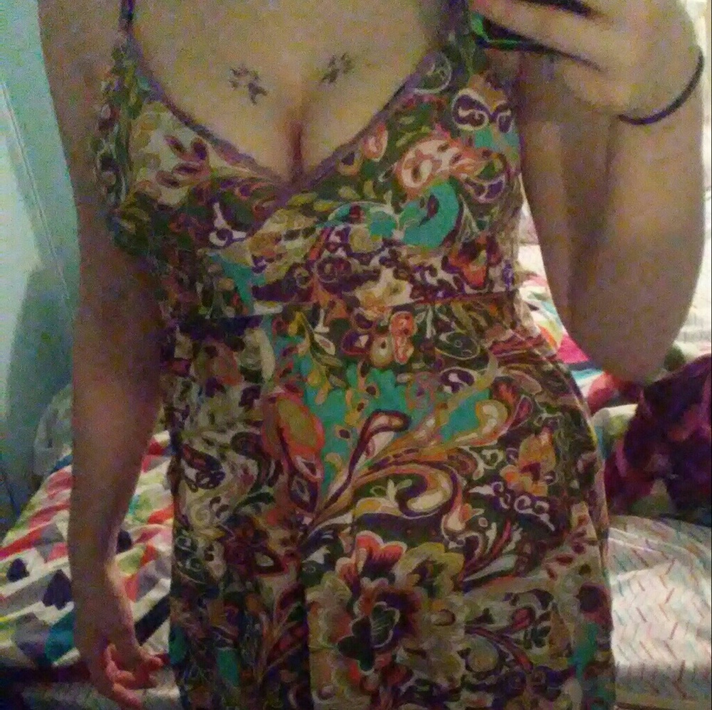 3 FOR $25 Floral print smmer dress.