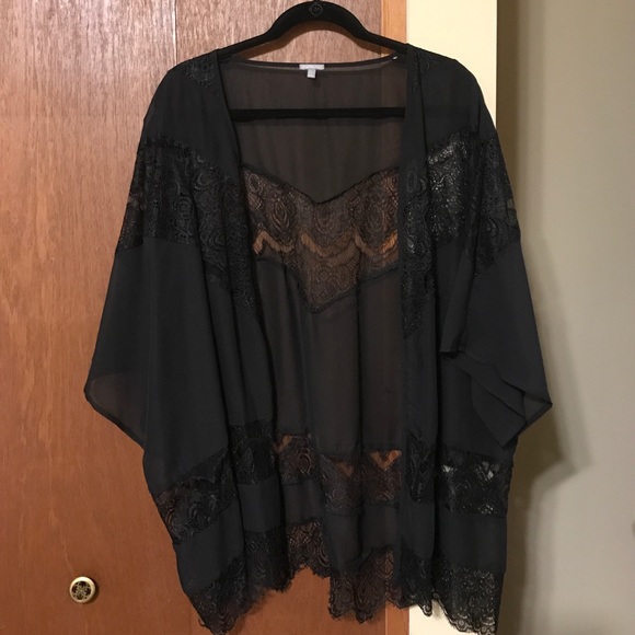Charlotte Russe Tops - Charlotte Russe black lace kimono!