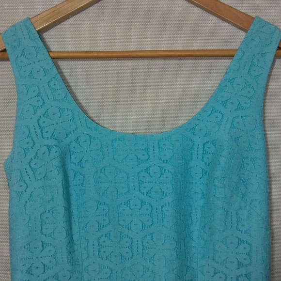 Lilly pulitzer dress. Sold out  
Size : 4 - small - Picture 2 of 6