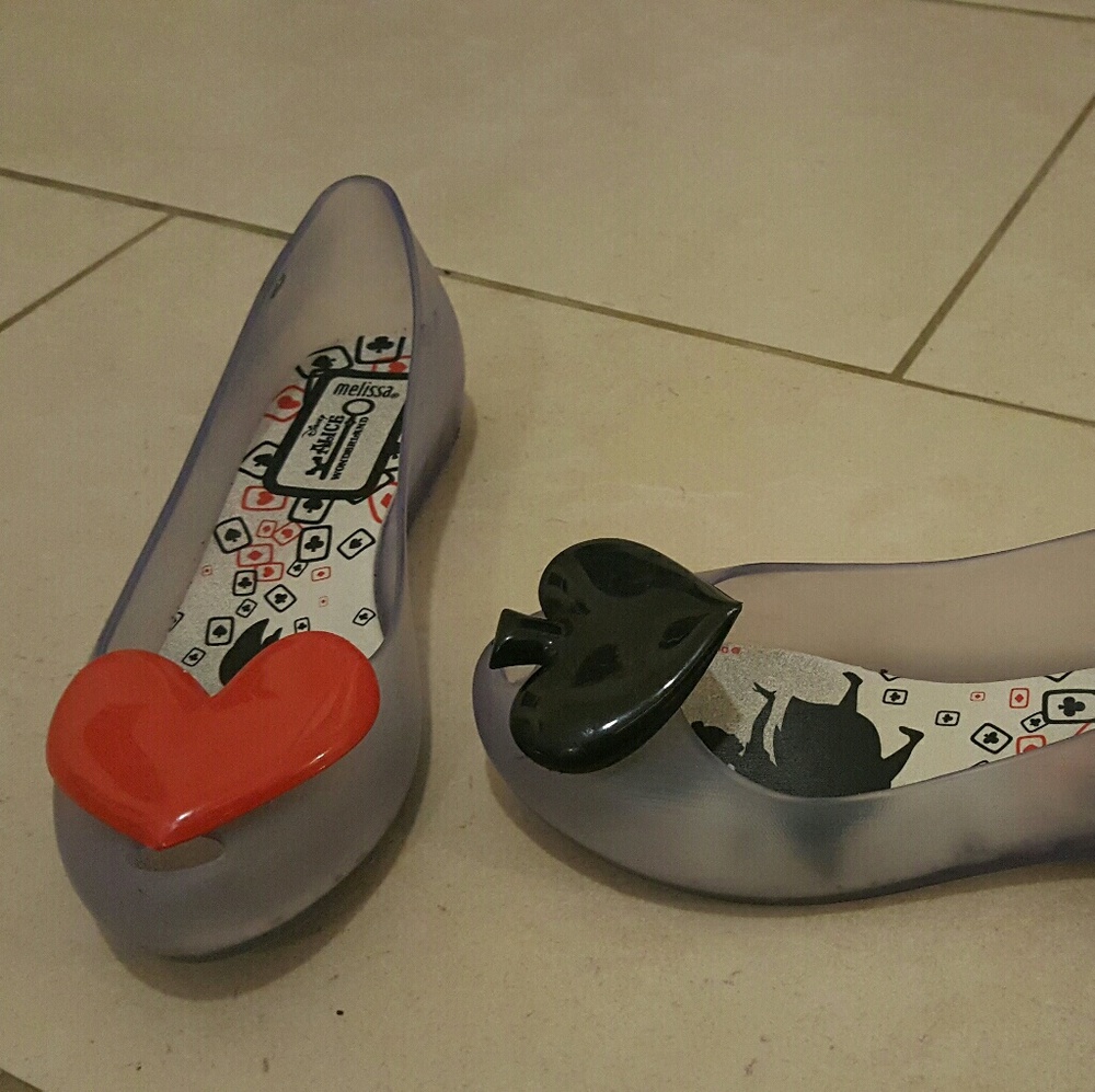Runs a bit small for a size 5, must a 4.5