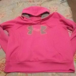 Under Armour sweat shirt