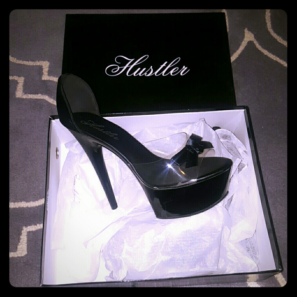 HUSTLER stilettos