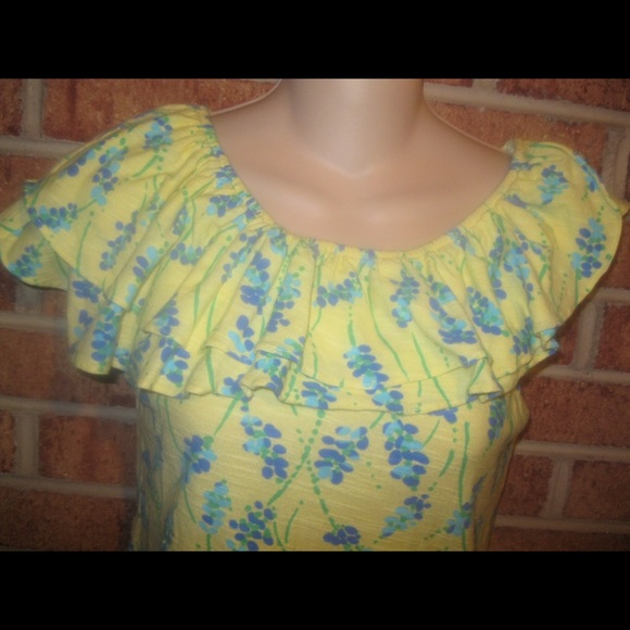 SOLD! Lilly Pulitzer Printed Slub Wynne Ruffle Top - Picture 2 of 5