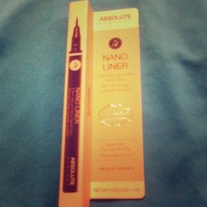 Absolute New York Nano Liner