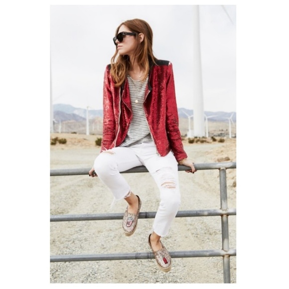 Destroyed Bright White Stretchy Denim Capri's - Picture 2 of 6