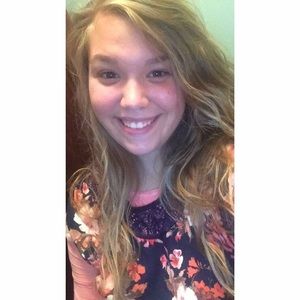 Meet your Posher, Kaitlyn